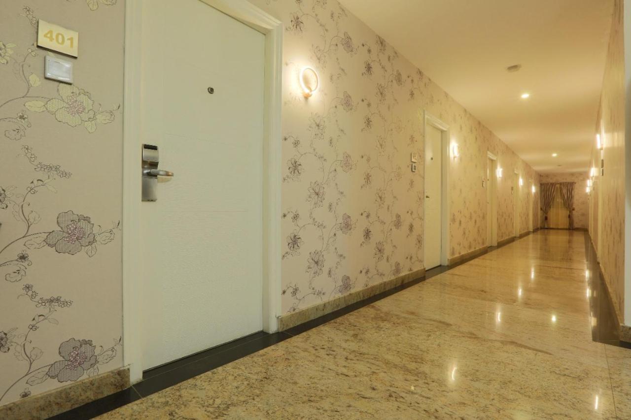 Premier Suites Business Hotel Bangalore Exteriör bild